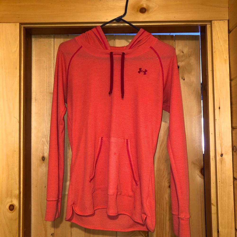 Under Armor All Season hooded pullover